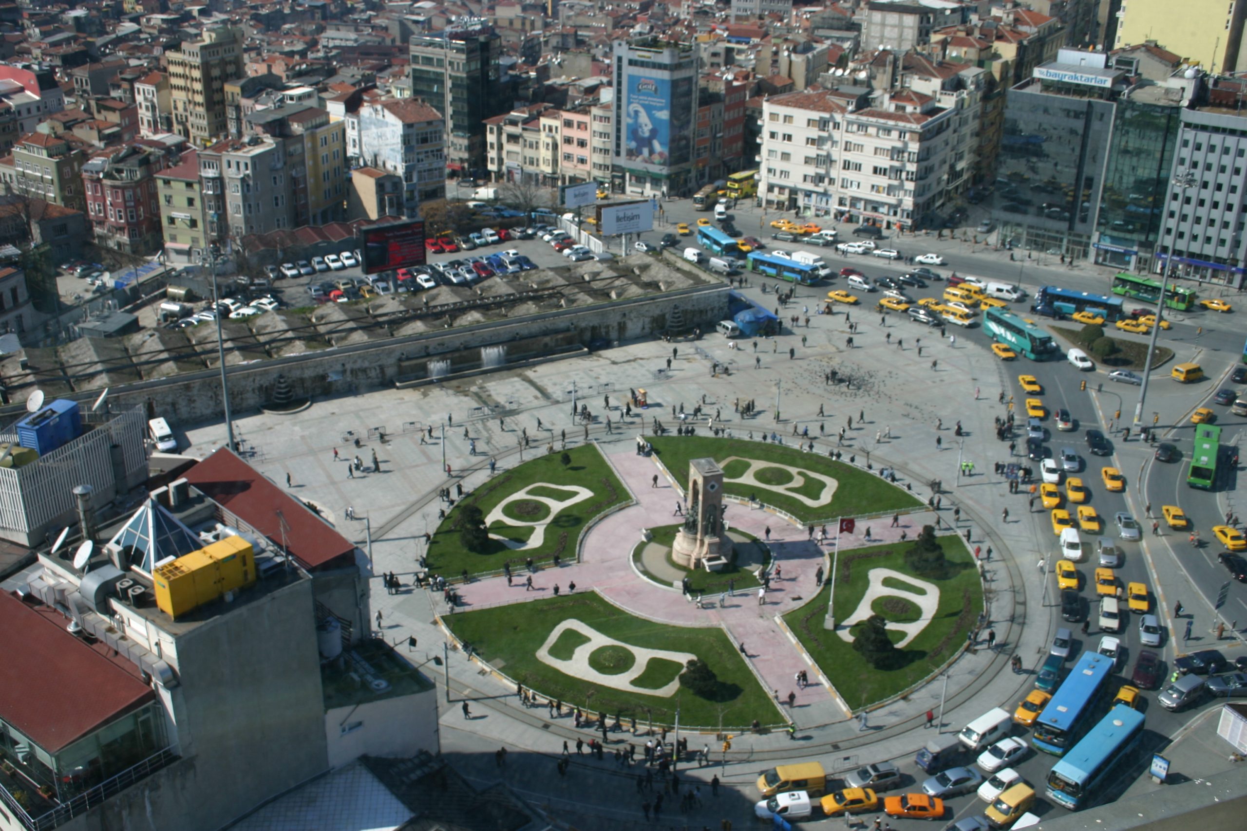Taksim Square scaled