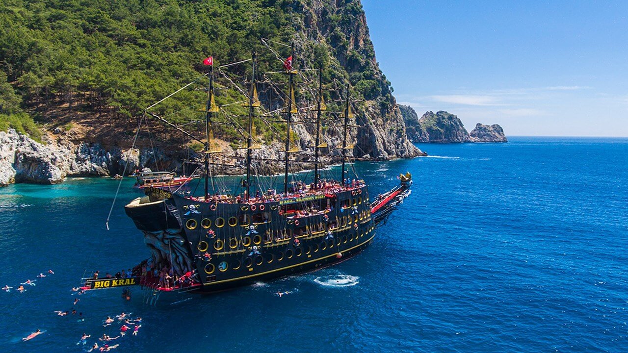 Прогулка на пиратской яхте Big Kral в Сиде Дешевый тур